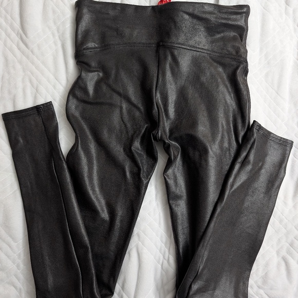 SPANX Faux Leather Leggings - Picture 4 of 4